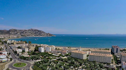 AF1QipMLbH8uMFD3 Hmu3jpLivqS65ELM2fXxDJ0zD7Ww427 h240 k no