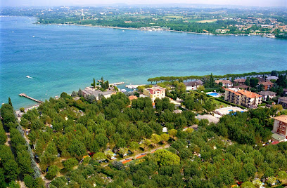 AF1QipN92Au1w3x38LdFNI3kdDNtuCre X725Dz00 RMw408 h268 k no