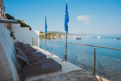 AF1QipOBQE 0NOJyOafwhlwSI6EAPXDJJrysNNUEVZZsw408 h272 k no