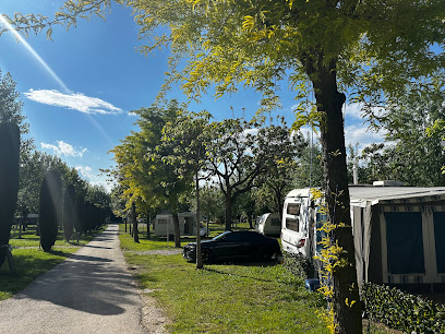 AF1QipP7 NtBfOJXJWFg3PpWvEYoGt5S ZM4F9QOmJx4w408 h306 k no