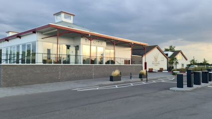 AF1QipPWTfA4qe 44rnCIKo5DvPrg8zsmW2nP8M9b8xFw426 h240 k no